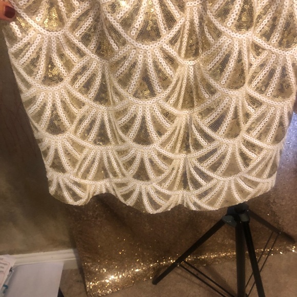 Party dress - Picture 3 of 4